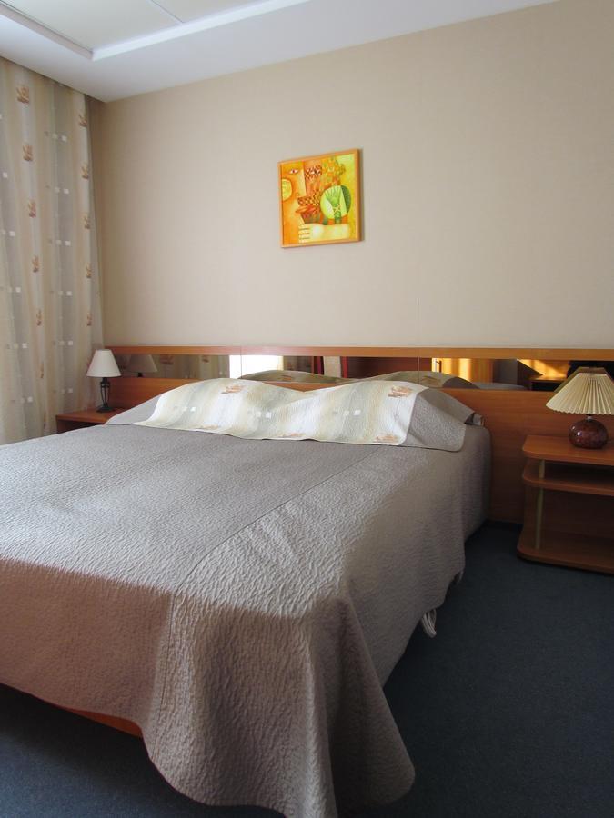 Pagunda Hotel Rakiszki Zewnętrze zdjęcie